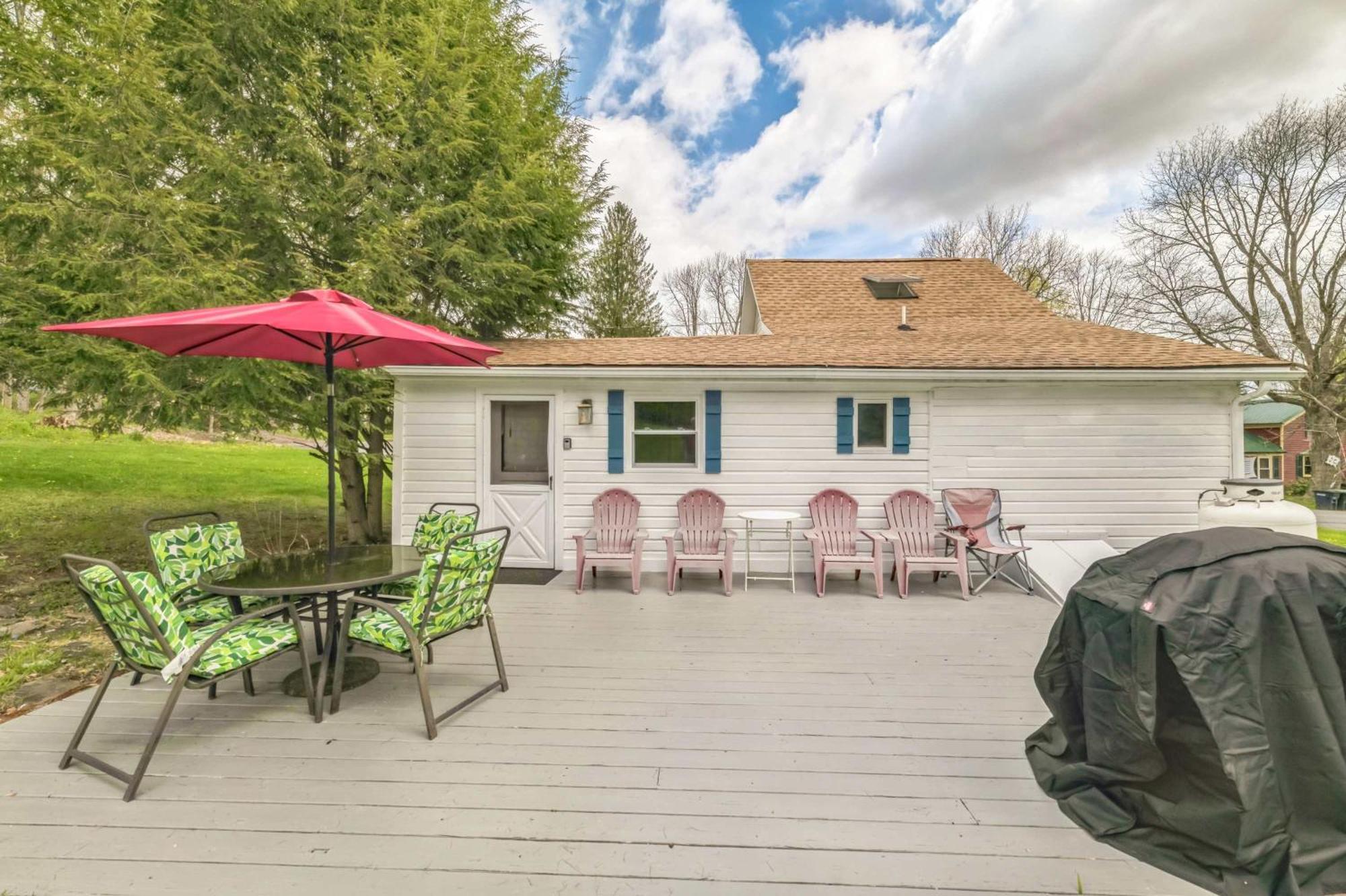 Cozy Milford Cottage On Half Acre W Deck & Grill Exterior foto